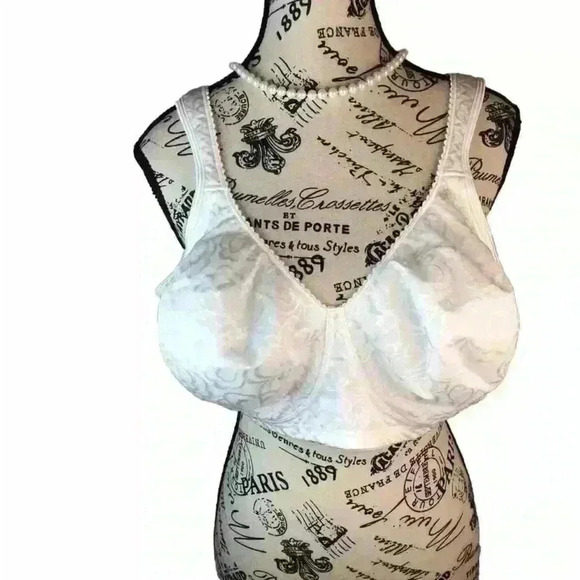 Playtex Women 44D White Wire free Bra wide straps - Picture 1 of 5